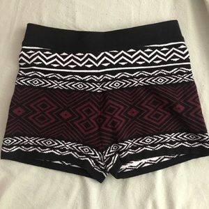 Forever 21 stretchy booty shorts , size small